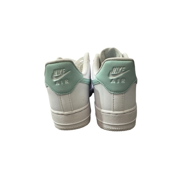 [Nike] Women’s Air Force 1 '07 - Picture 6 of 6